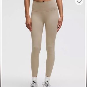 Wunder Train High-Rise Tight 25"